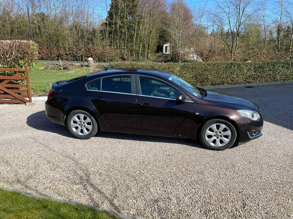 Opel Insignia 2015 SC 2.0 CDTI - Image 1