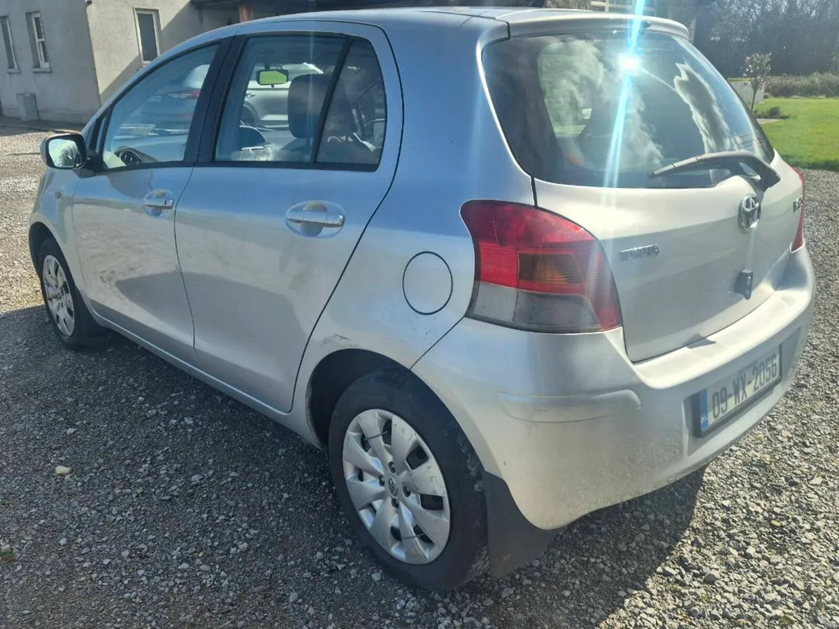 09 Toyota Yaris 1.3 Automatic NCT 12-26 - Image 3