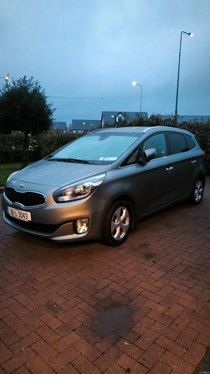 Kia Carens 2016 - Image 1