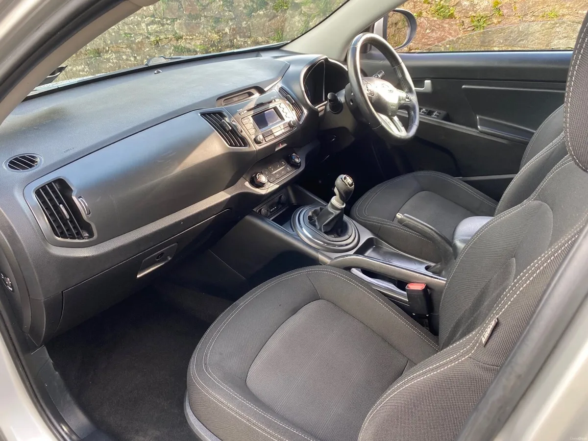 132 KIA SPORTAGE TAXED AND NCTD TILL 7/26 - Image 2