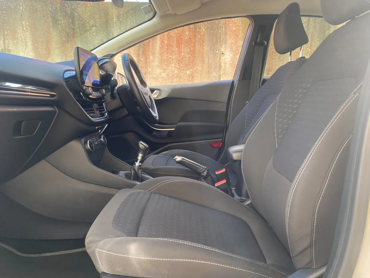 Ford Fiesta 2020//TITANIUM//LOW KLMS - Image 4