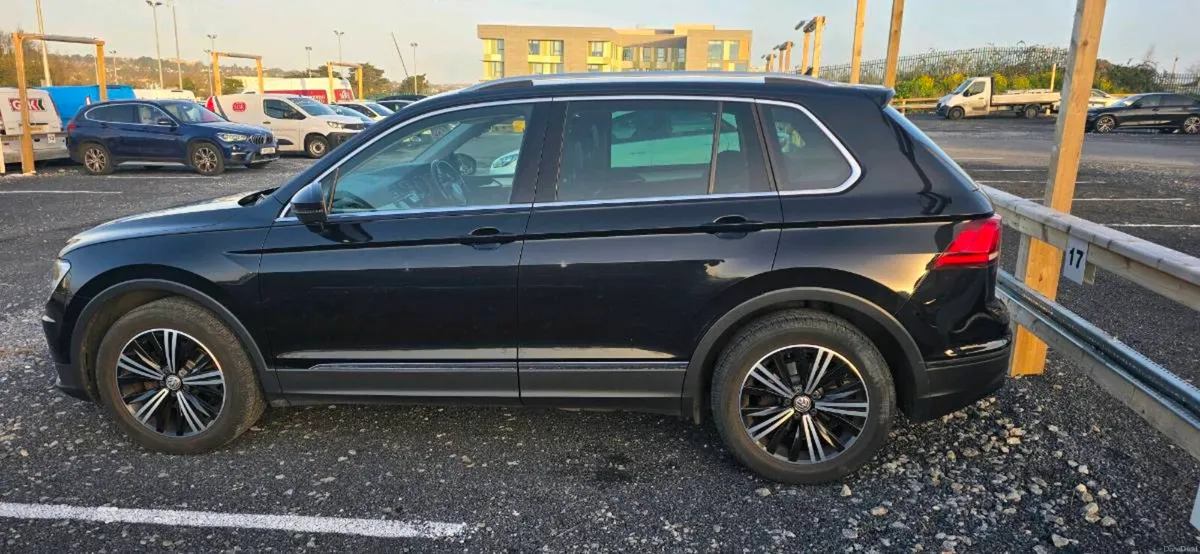 Volkswagen Tiguan - Image 3