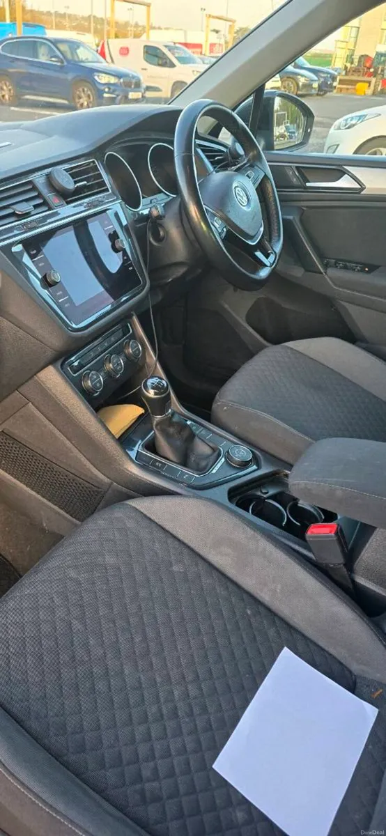 Volkswagen Tiguan - Image 4