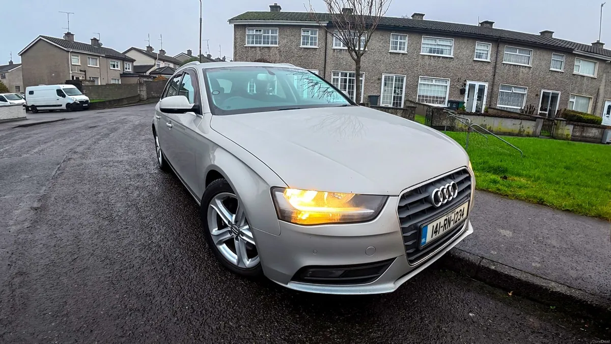 Audi A4 Estate Avant 2.0 TDI  (UK Spec) - Image 1