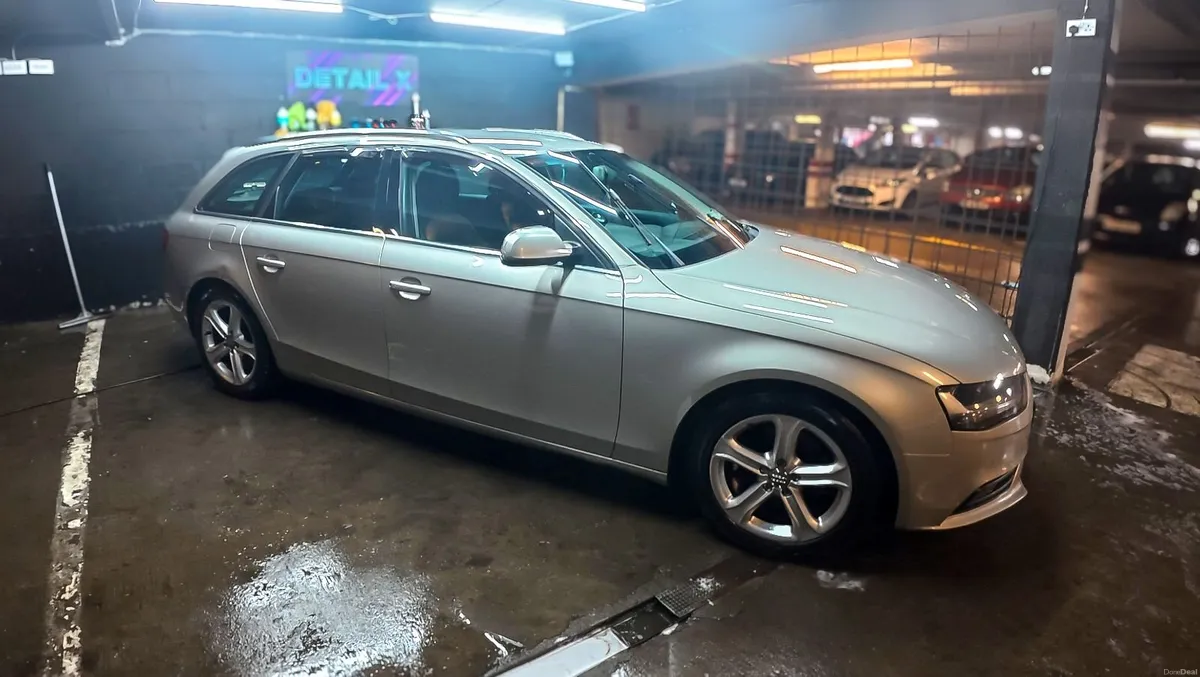 Audi A4 Estate Avant 2.0 TDI 141BHP (UK Model) - Image 1
