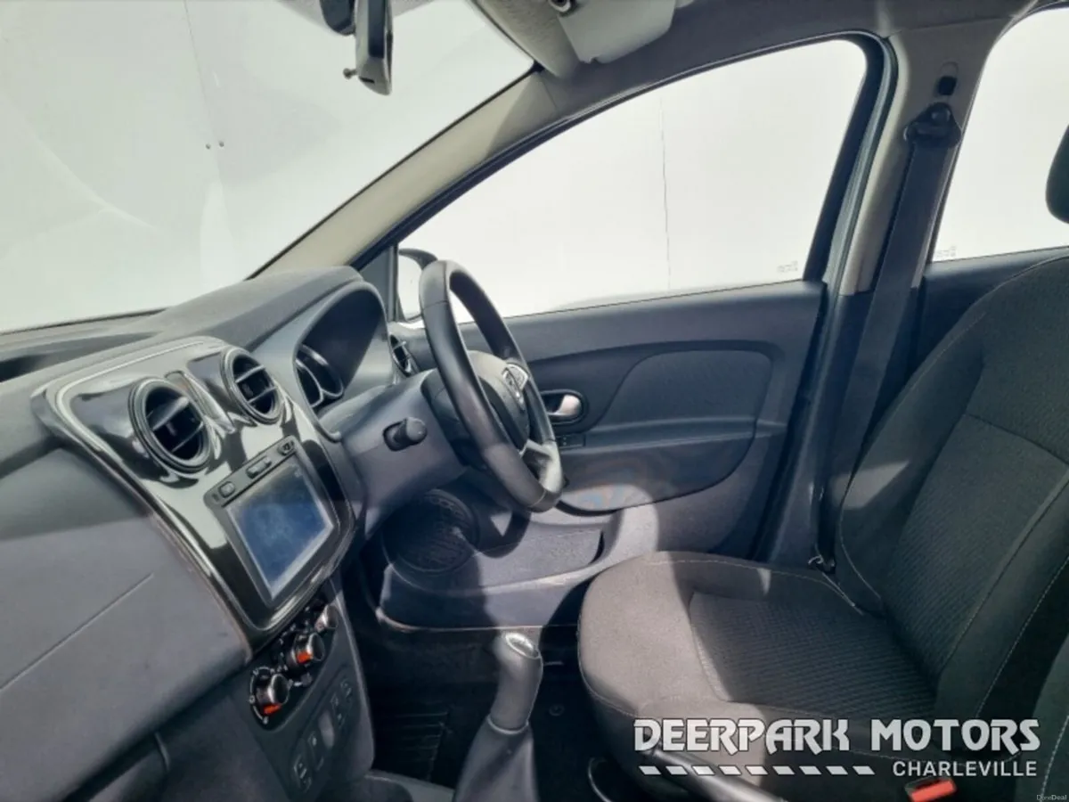 Dacia Logan 1.0 75 SIGNATURE - Image 4