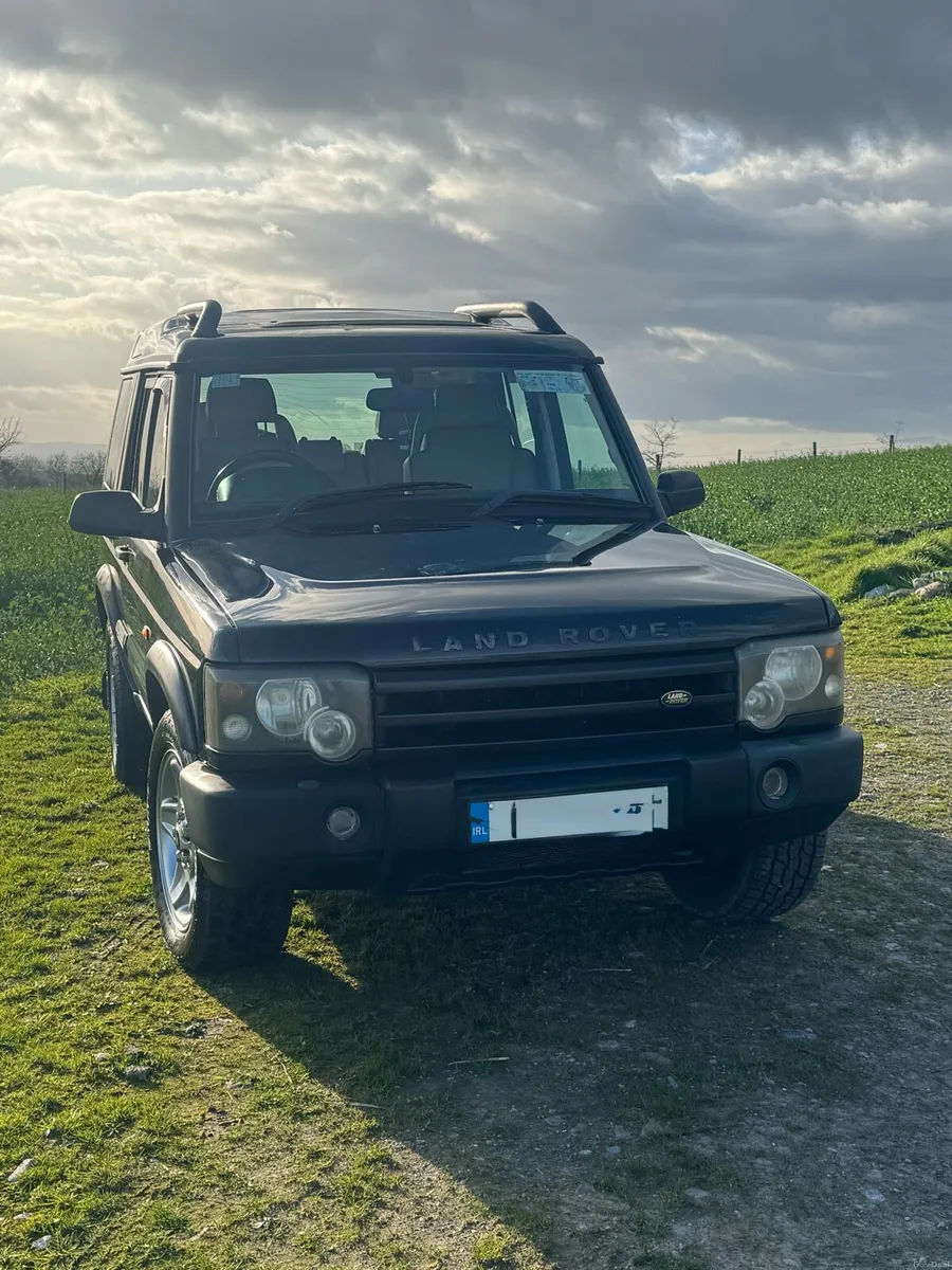 Land Rover Discovery 2 - Image 1
