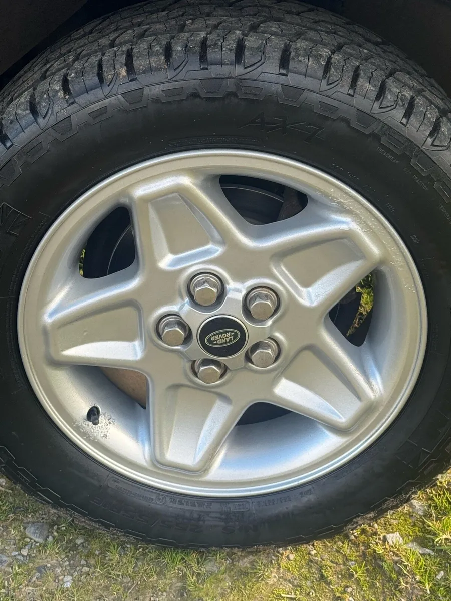 Land Rover Discovery 2 - Image 3