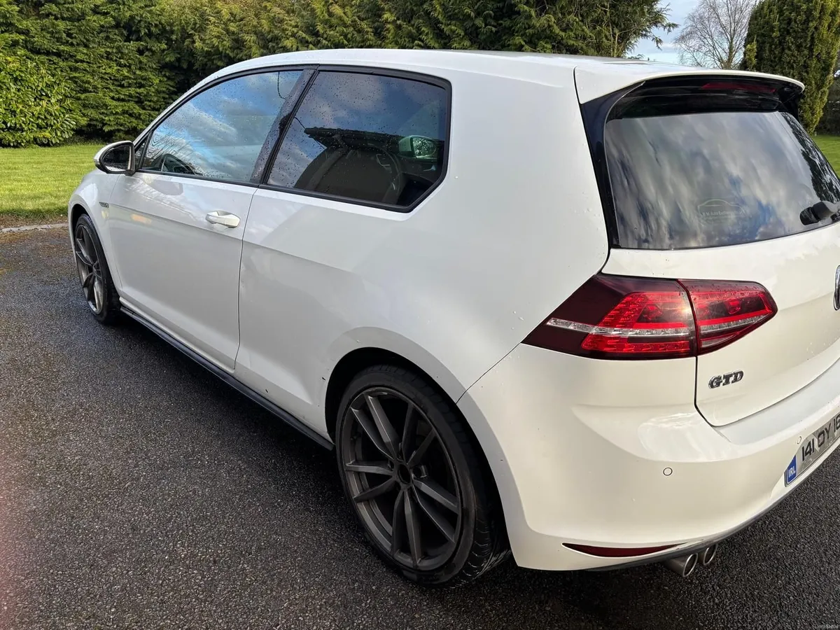 Volkswagen Golf 2014 - Image 3