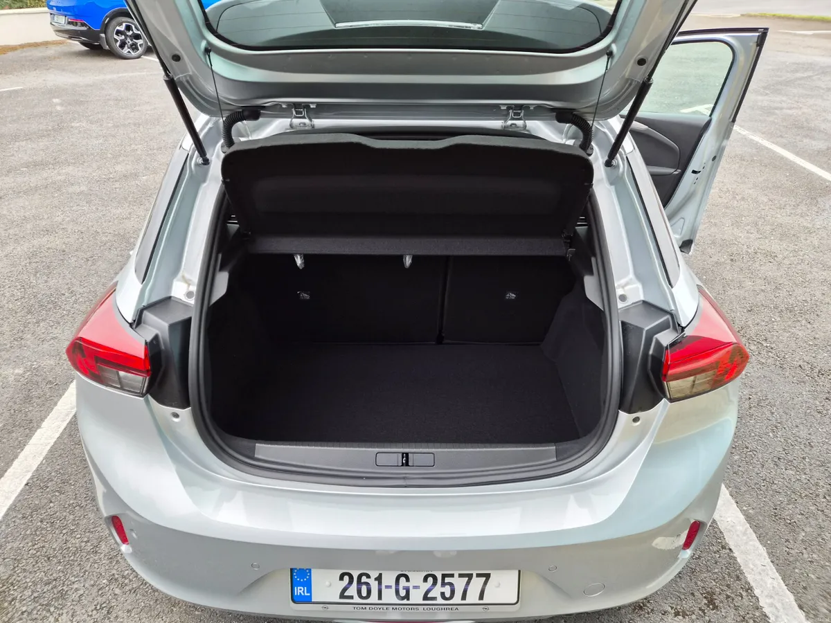 Opel Corsa 2026 1.2L Petrol Silver - Image 6
