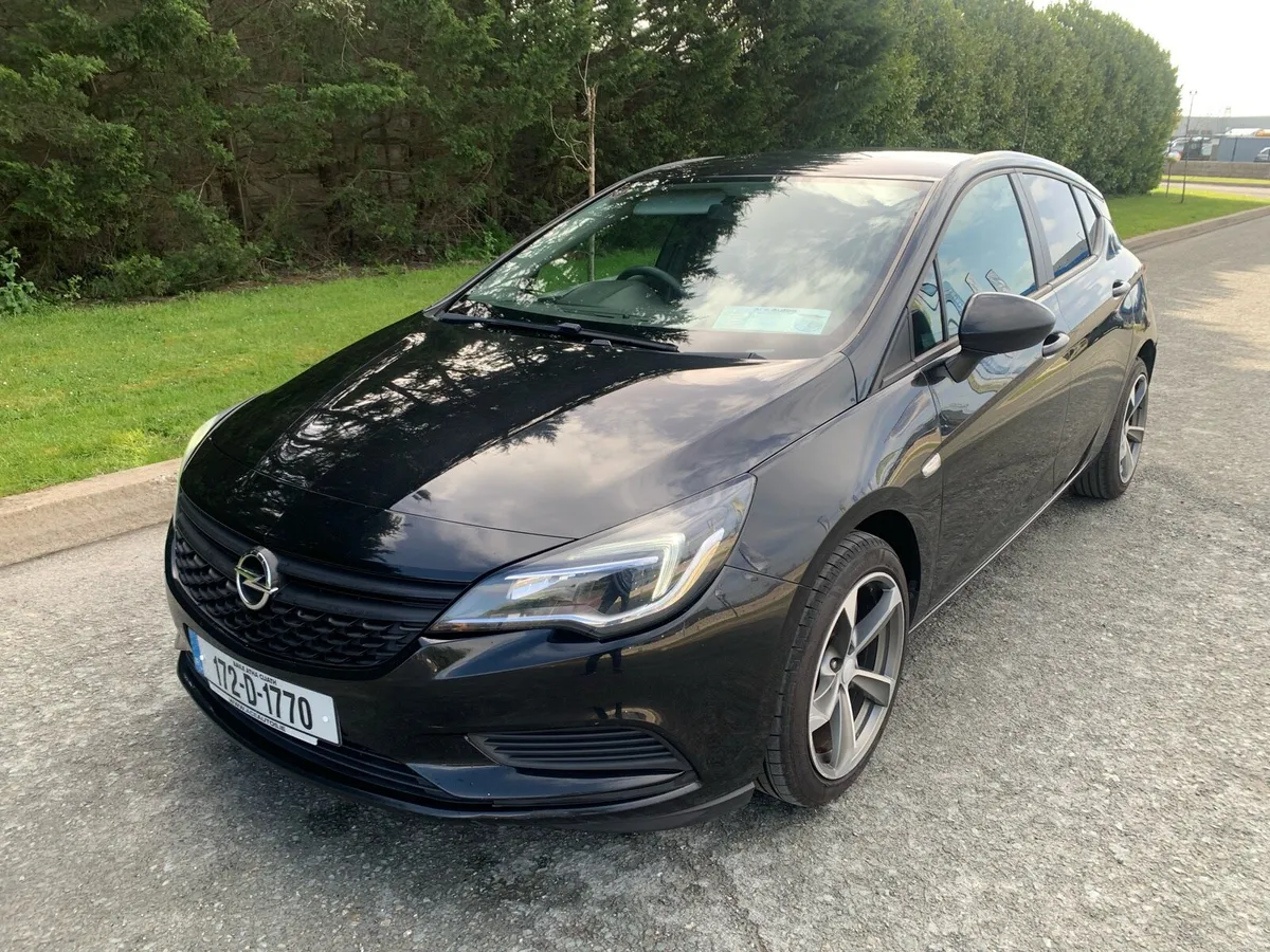 2017 Opel Astra petrol, Nctd 7/27 - Image 2