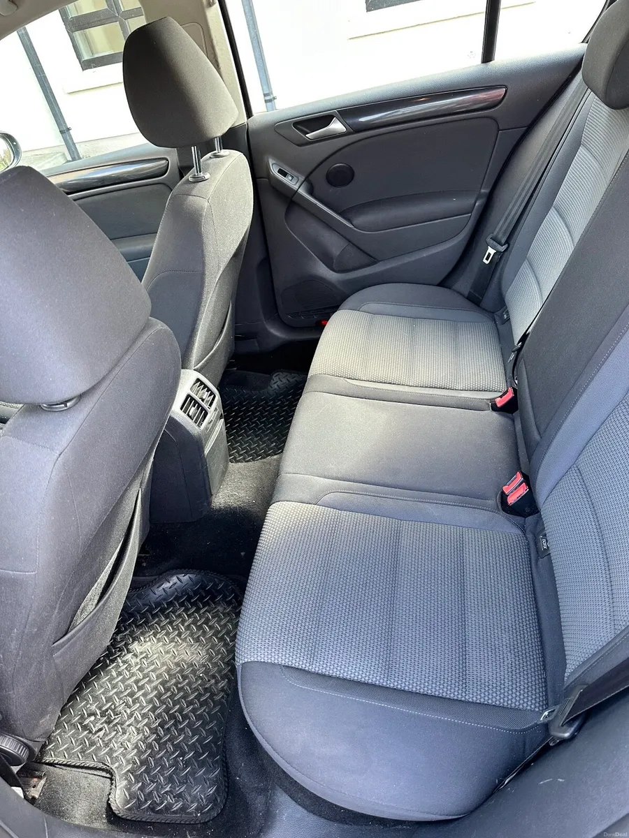 Volkswagen Golf 2012 - Image 4