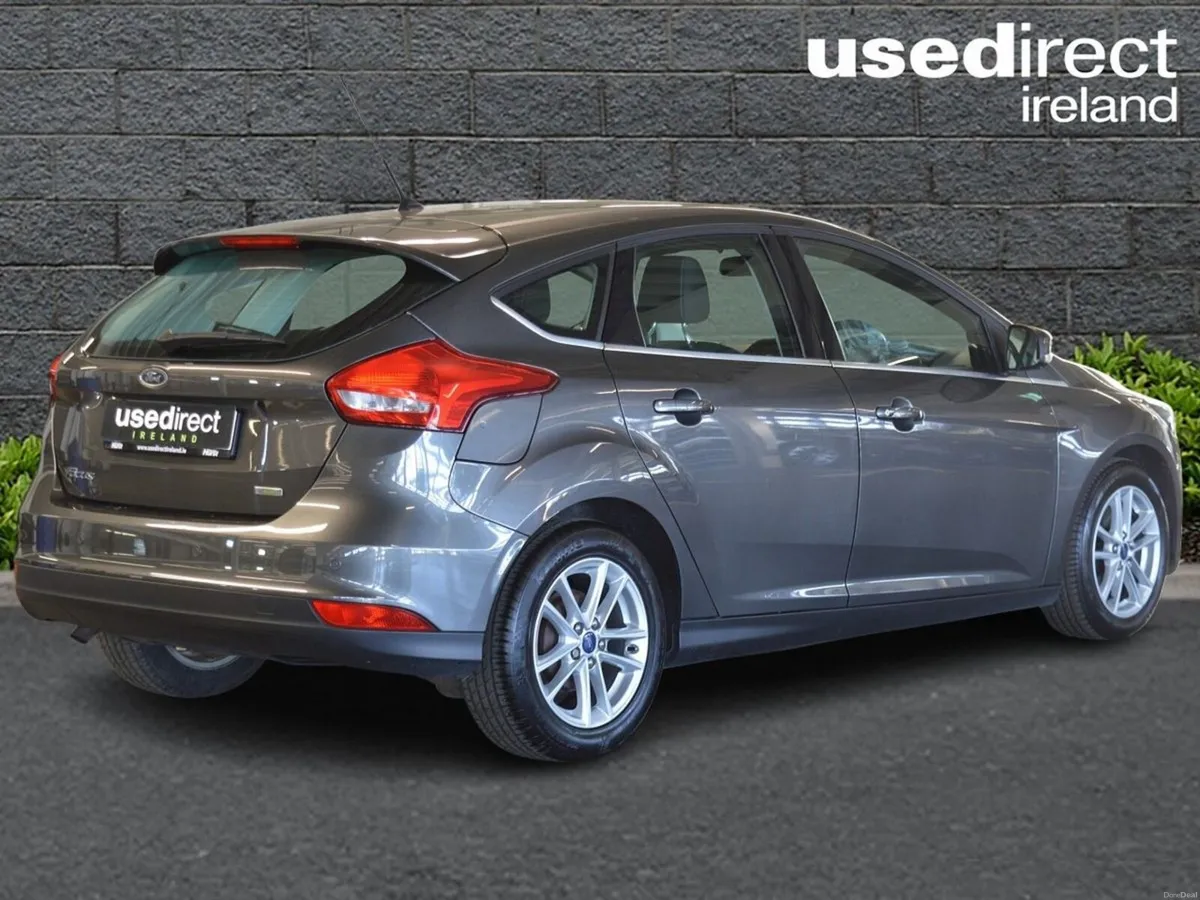 Ford Focus 1.0 Ecoboost Turbo 100PS Zetec - Image 2