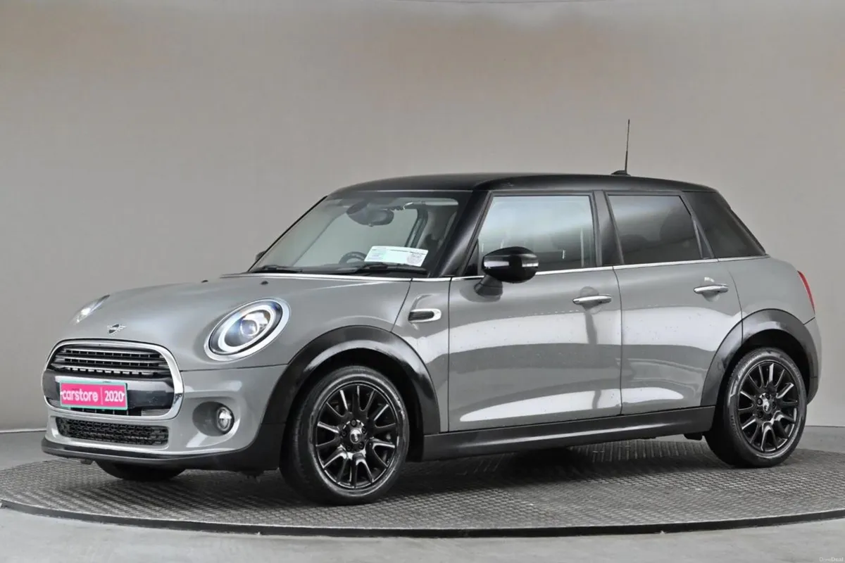 Mini Cooper 1.5 CLASSIC 6SPD 5DR **BI-TONE ROOF** - Image 4