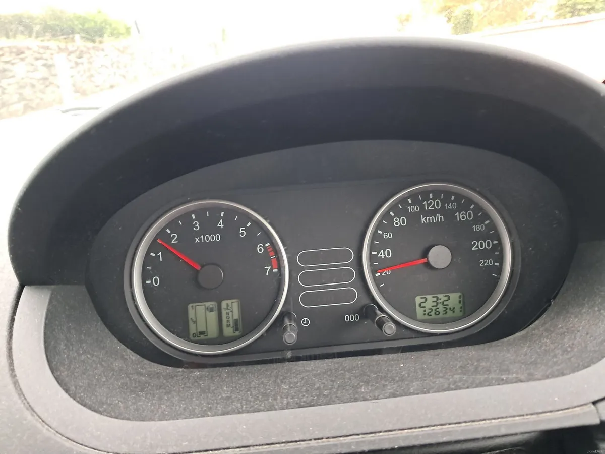 Ford Fiesta 2005 - Image 4