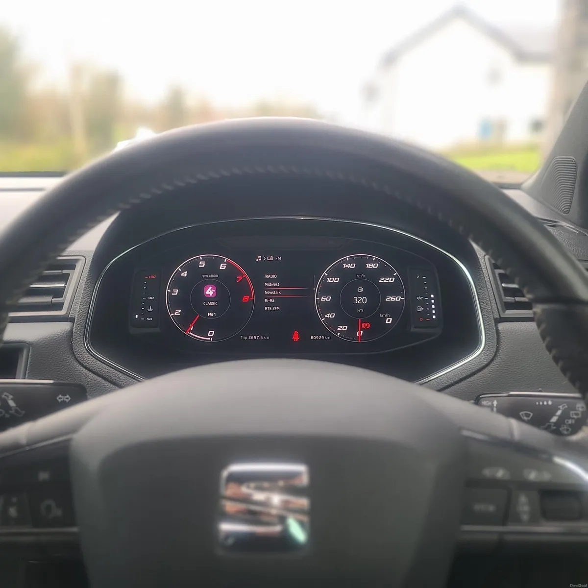 SEAT Arona 1.0 XC PLUS - Top Spec - Image 2