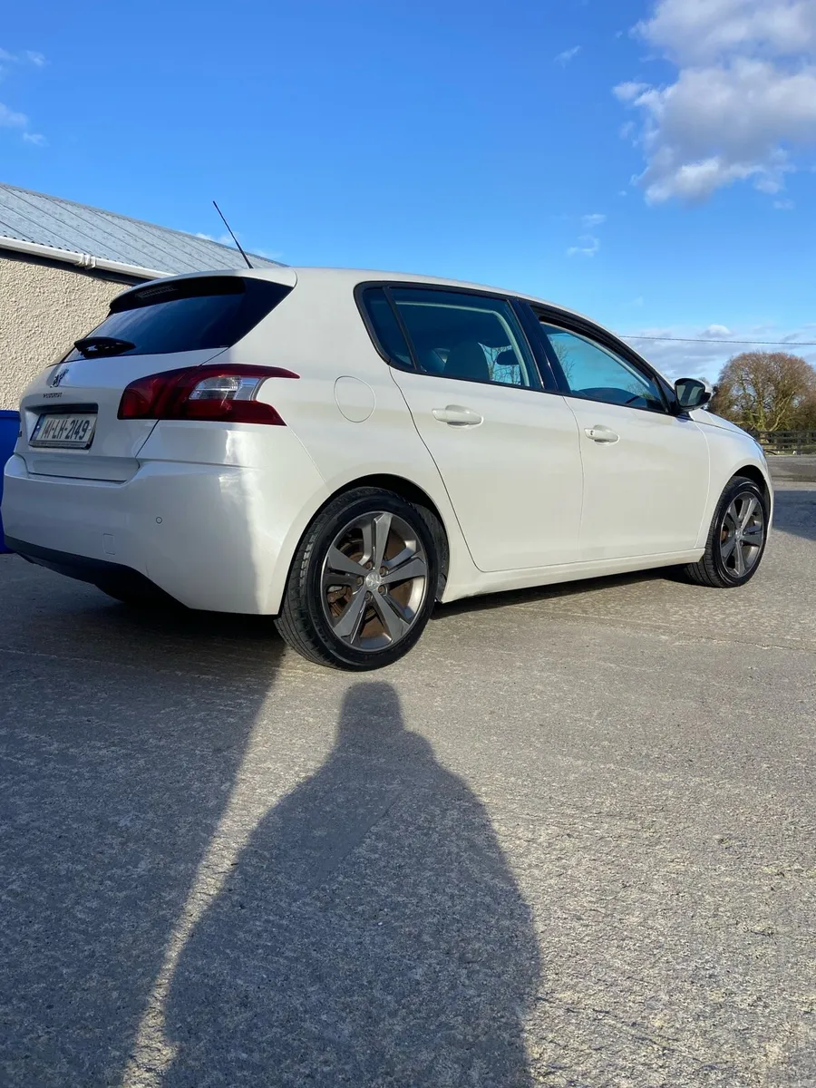 Peugeot 308 - Image 3