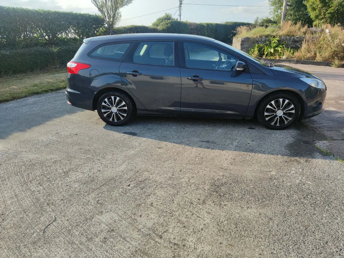 FORD FOCUS EDGE 1.6 TDC 95PS 4DR - Image 3