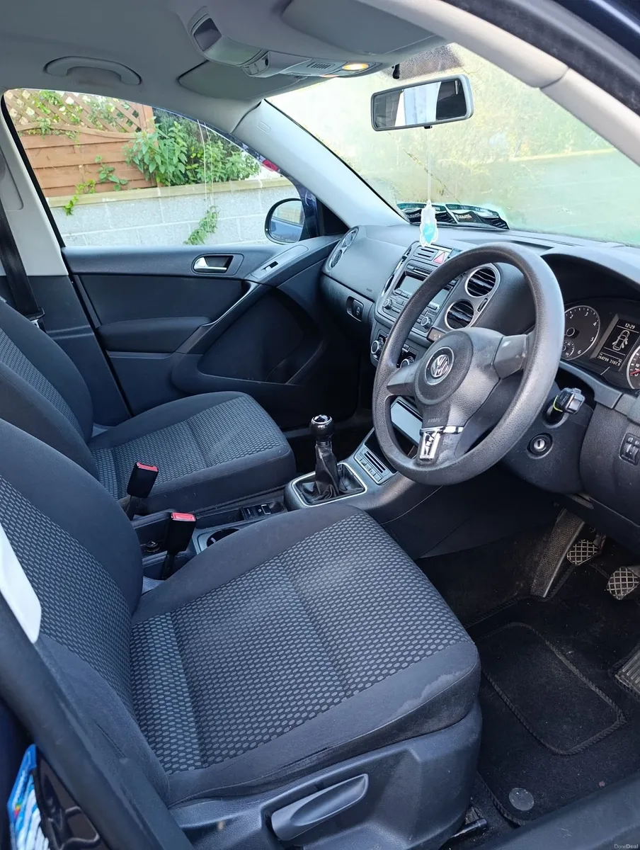Volkswagen Tiguan 2010 - Image 3