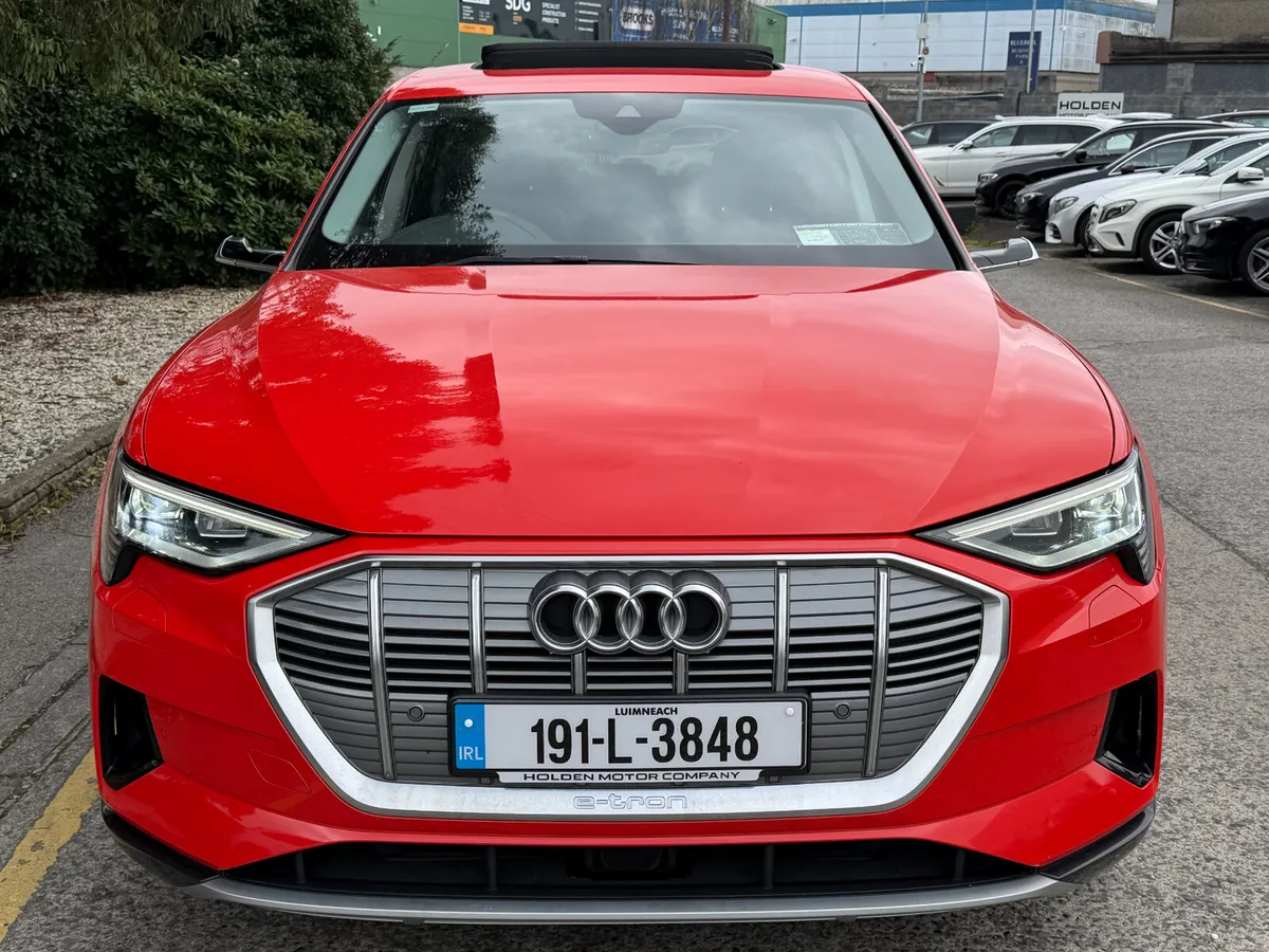 2019 Audi e-tron..55 QUATTRO..SUNROOF..2 KEYS - Image 4