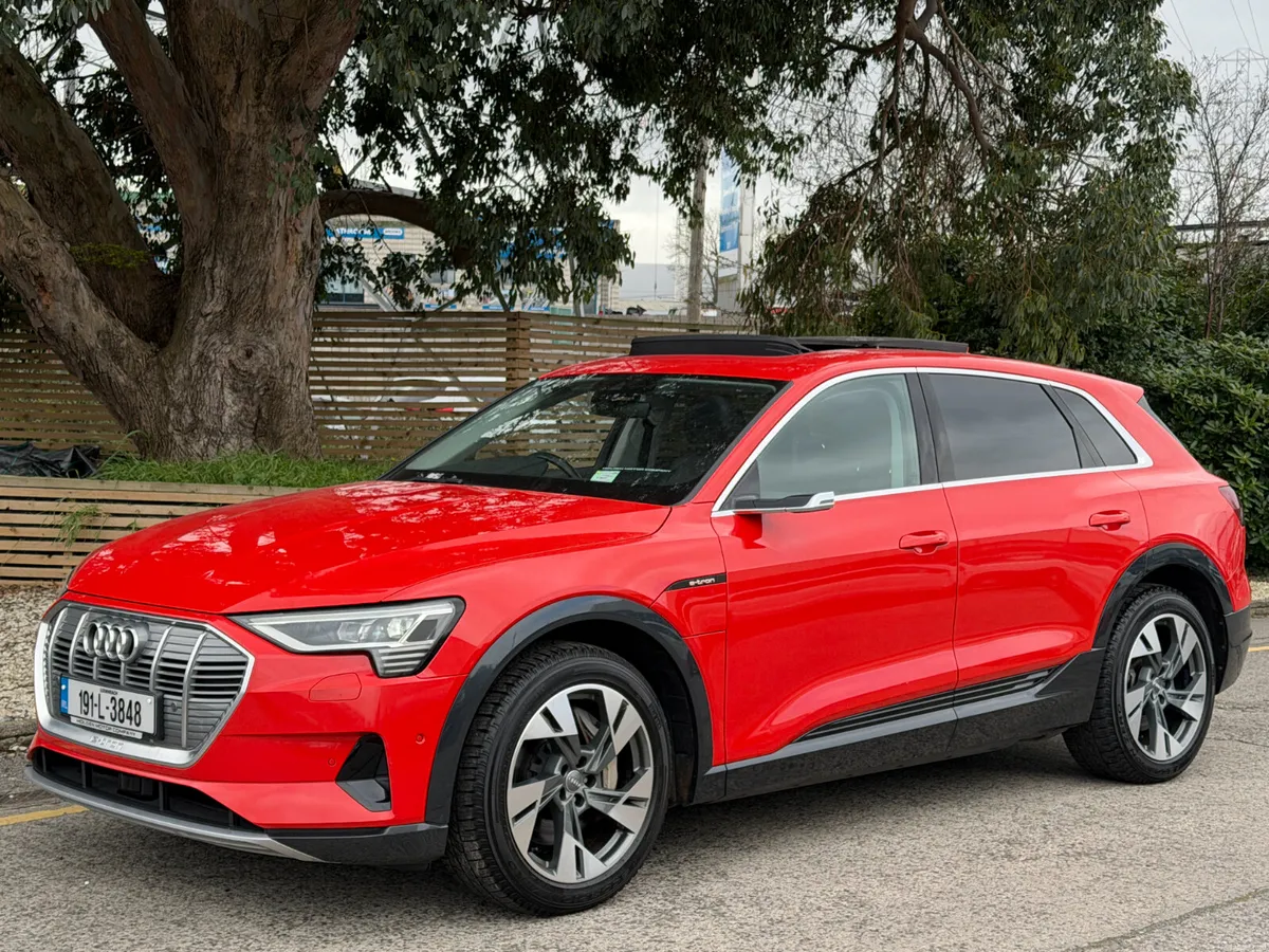 2019 Audi e-tron..55 QUATTRO..SUNROOF..2 KEYS - Image 3