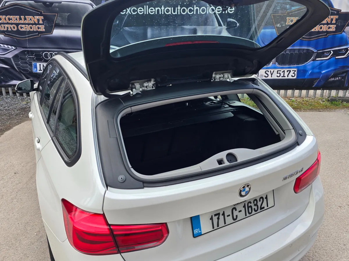 BMW 3-Series 2017 ESTATE 320D PEARLWHITE IMMACULAT - Image 5