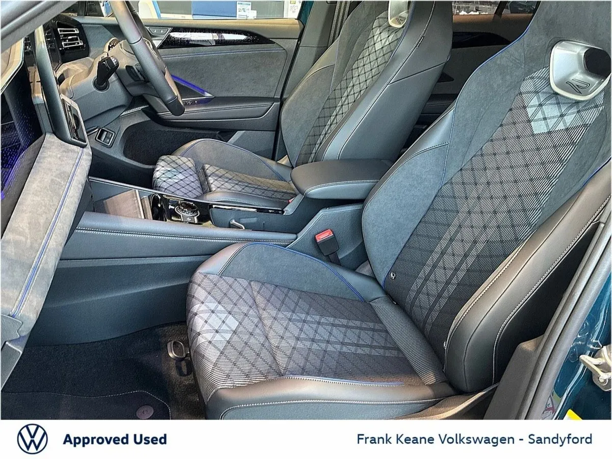 Volkswagen Tiguan *R-Line* 1.5 PHEV DSG 204HP AUTO - Image 4