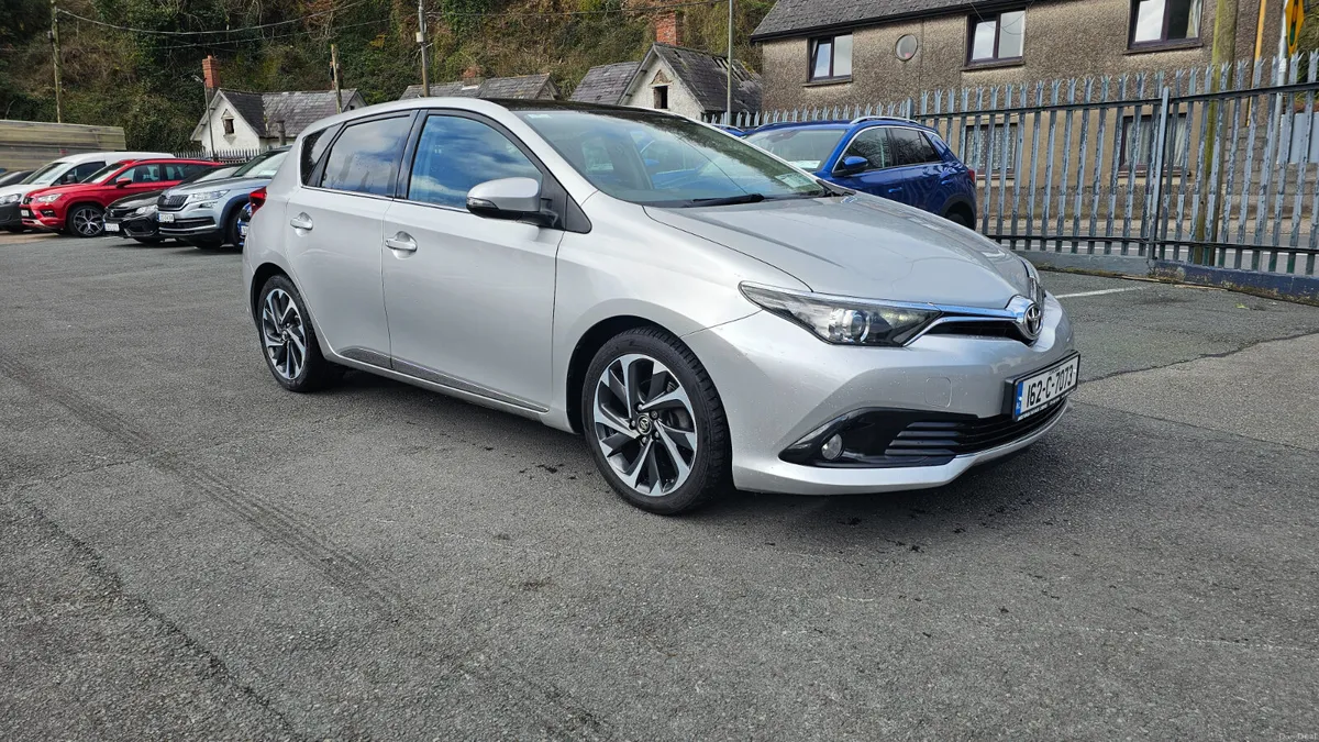 Toyota Auris 2016 SOL D4D - Image 2