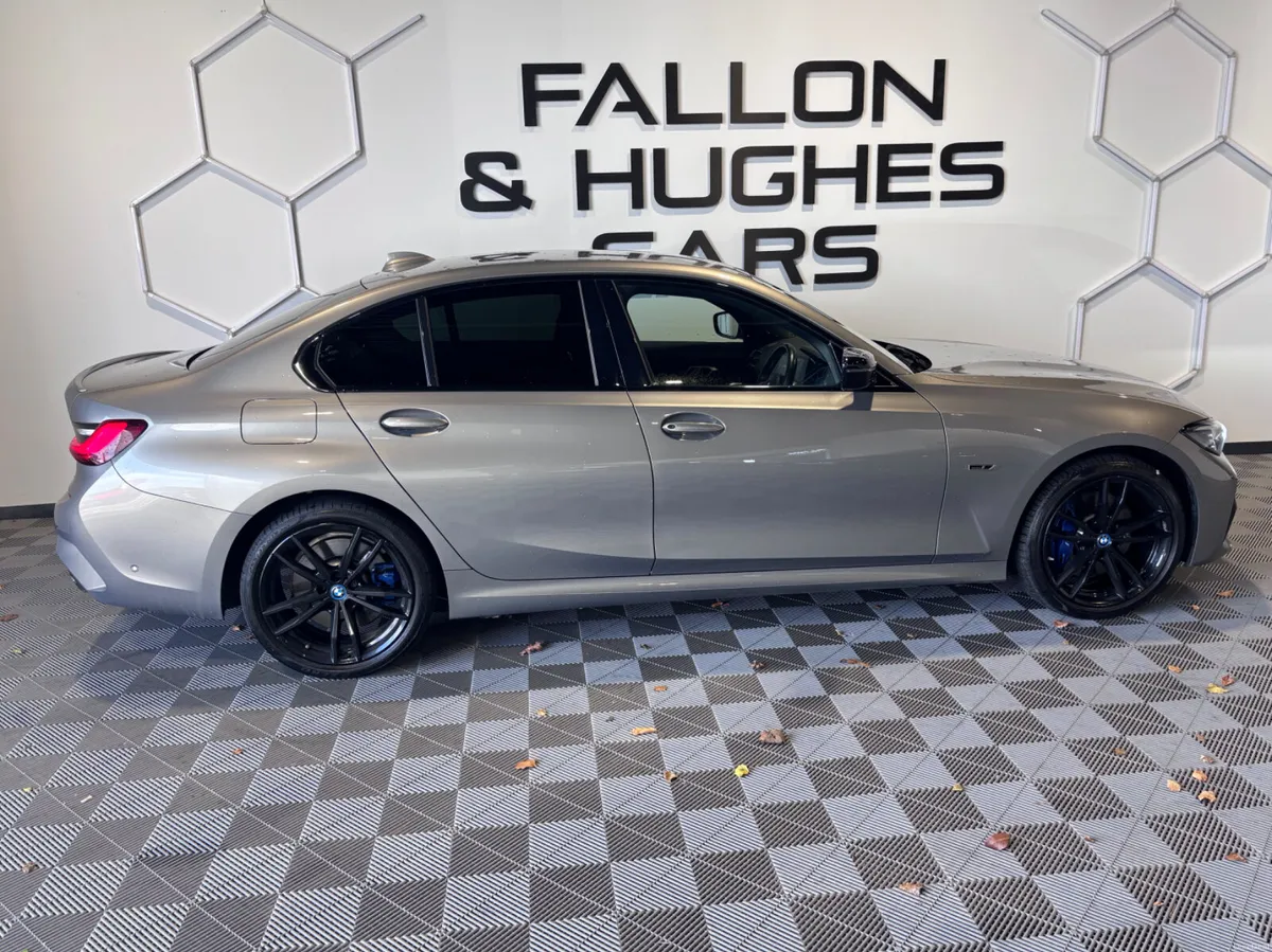 BMW 3 SERIES 330E M SPORT PRO EDITION 292BHP - Image 4