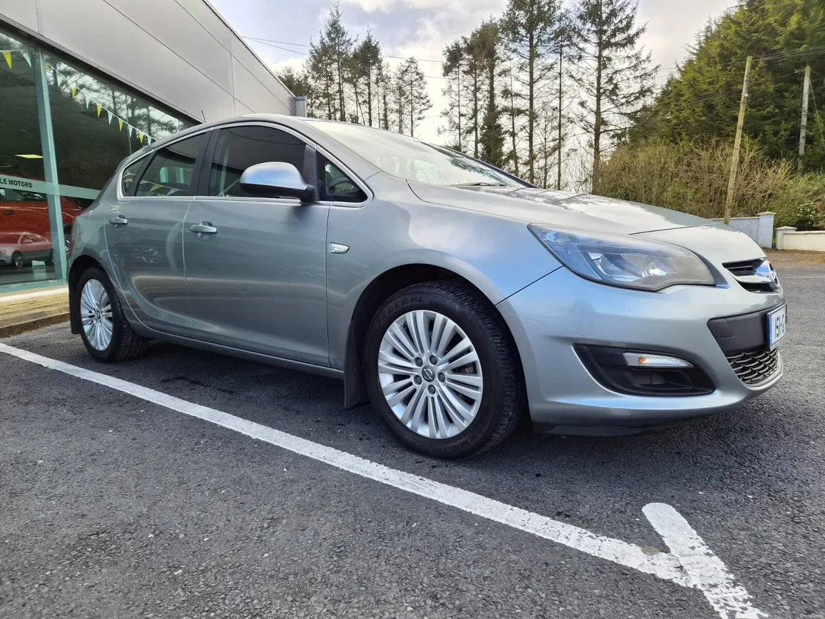 Opel Astra 2015 1.6L Diesel - Image 2