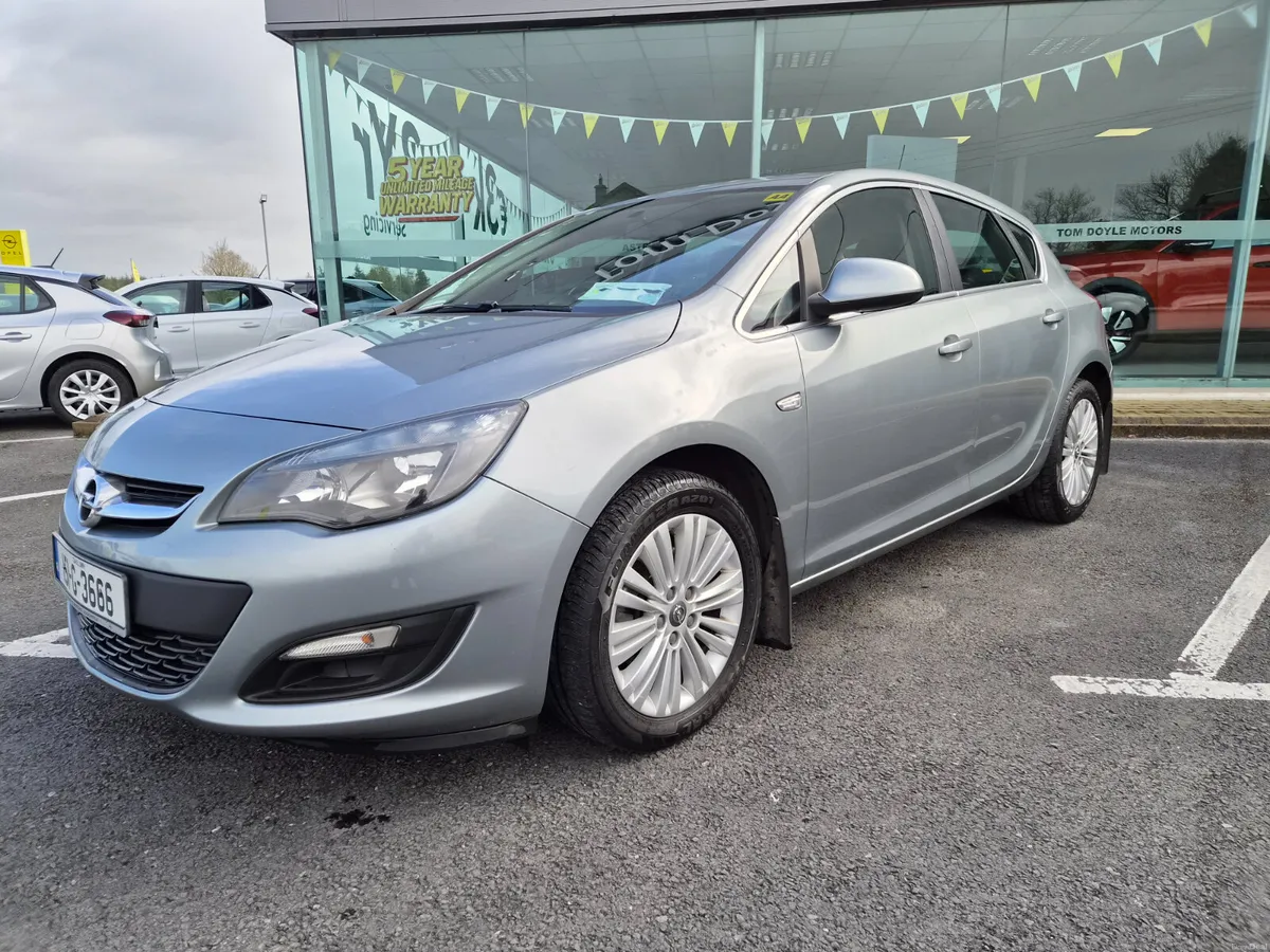 Opel Astra 2015 1.6L Diesel - Image 3