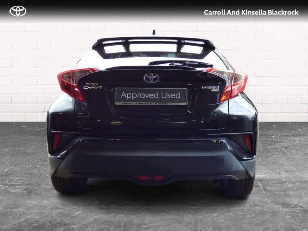 Toyota C-HR Hybrid Sol - Image 4