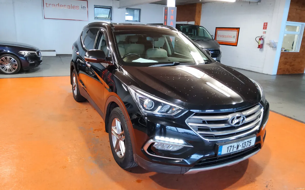 Hyundai Santa Fe 2017 - Image 1
