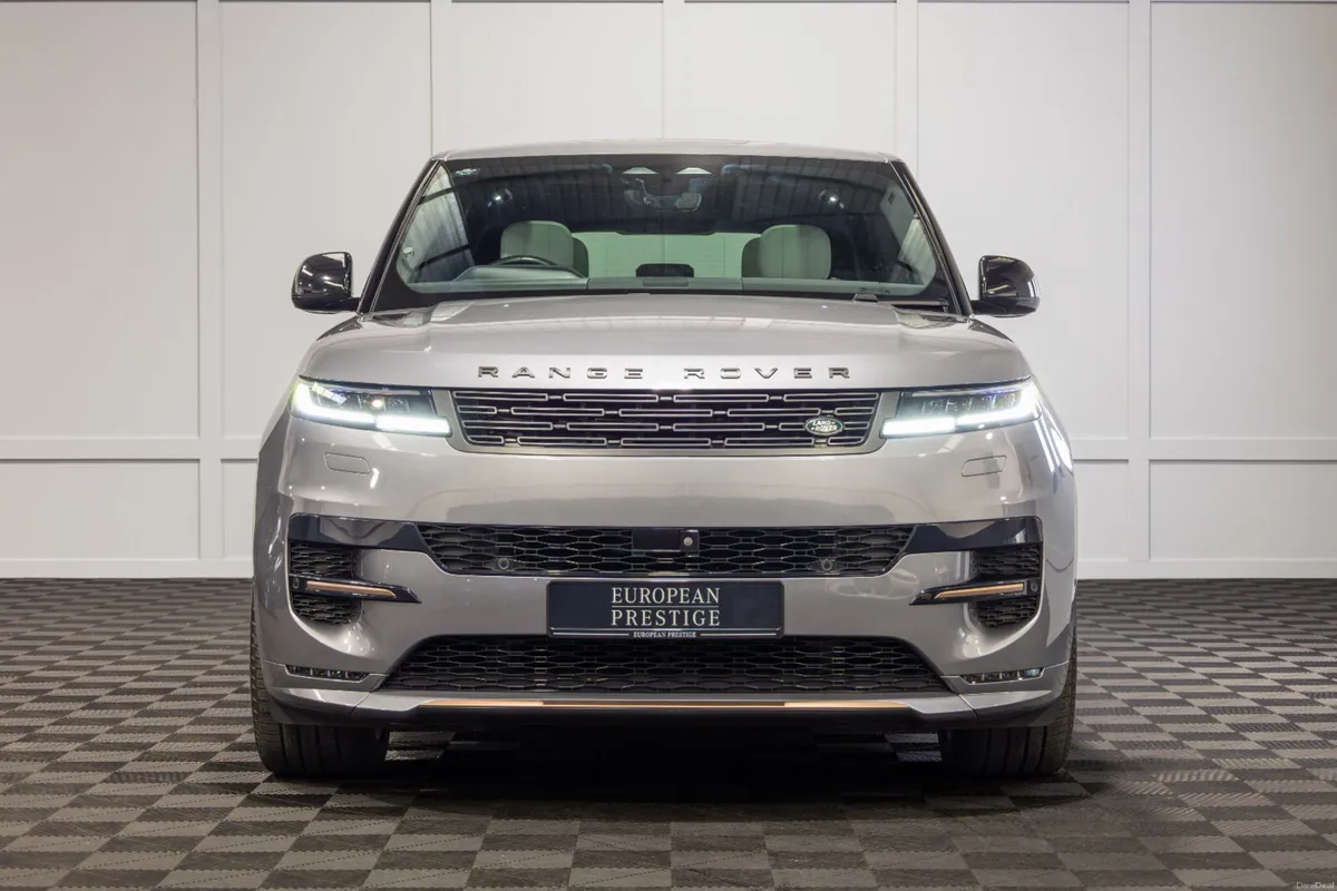 2023 Range Rover Sport P440e Dynamic SE - Image 2