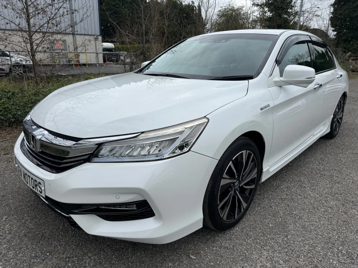 Honda Accord in best spec! - Image 2