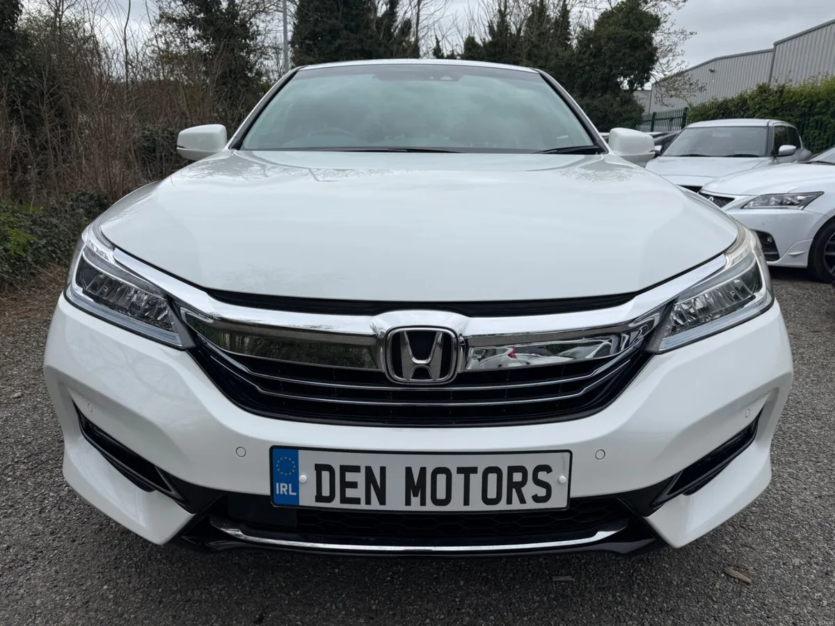 Honda Accord in best spec! - Image 3