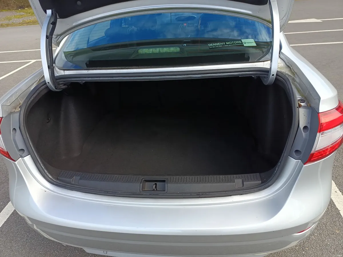 Renault Fluence 2015 - Image 2