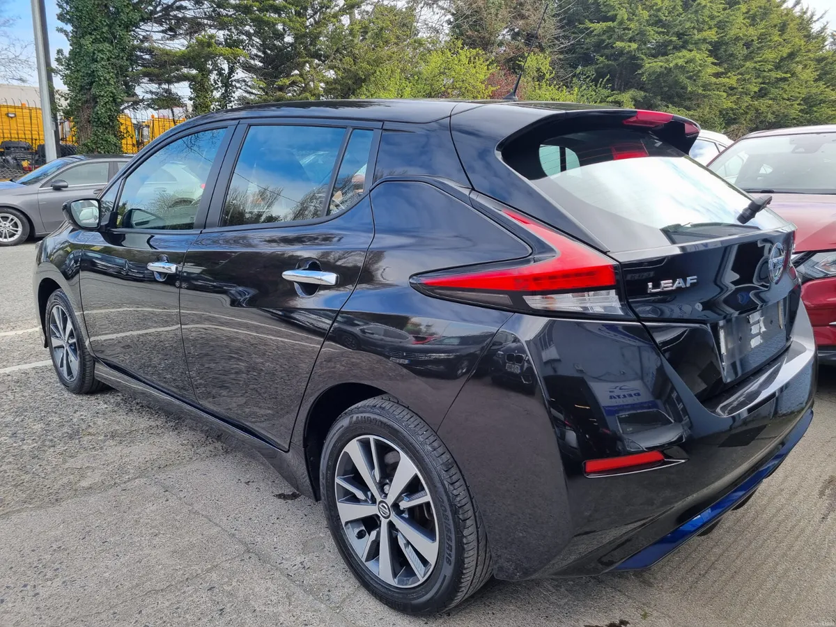 2022 NISSAN LEAF ACENTA 40kwh AUTOMATIC - Image 4
