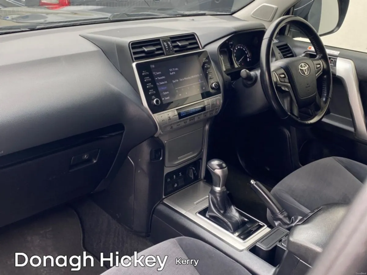 Toyota Land Cruiser LANDCRUISER LAND CRUISER LWB C - Image 2