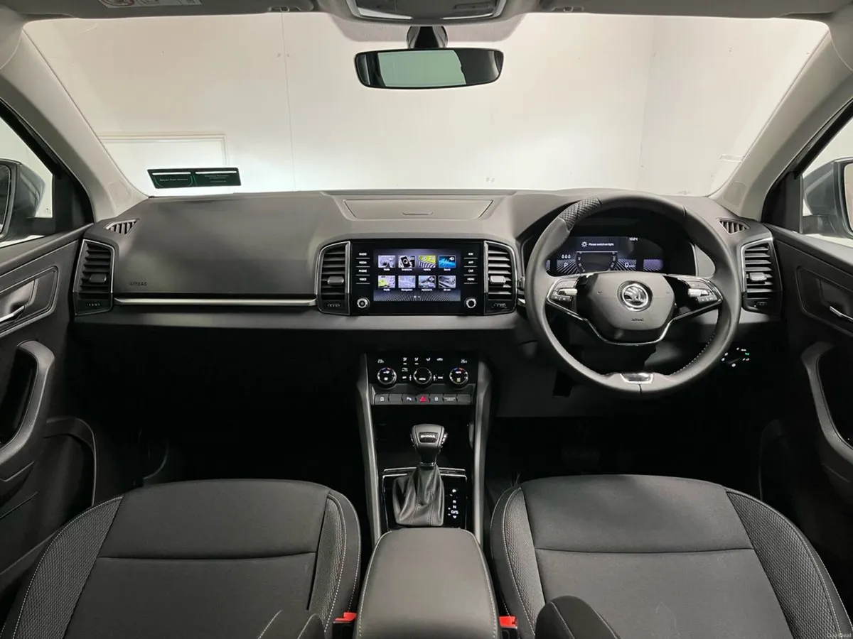 Skoda Karoq Ambition DSG 2.0TDI 115BHP - Reversing - Image 4