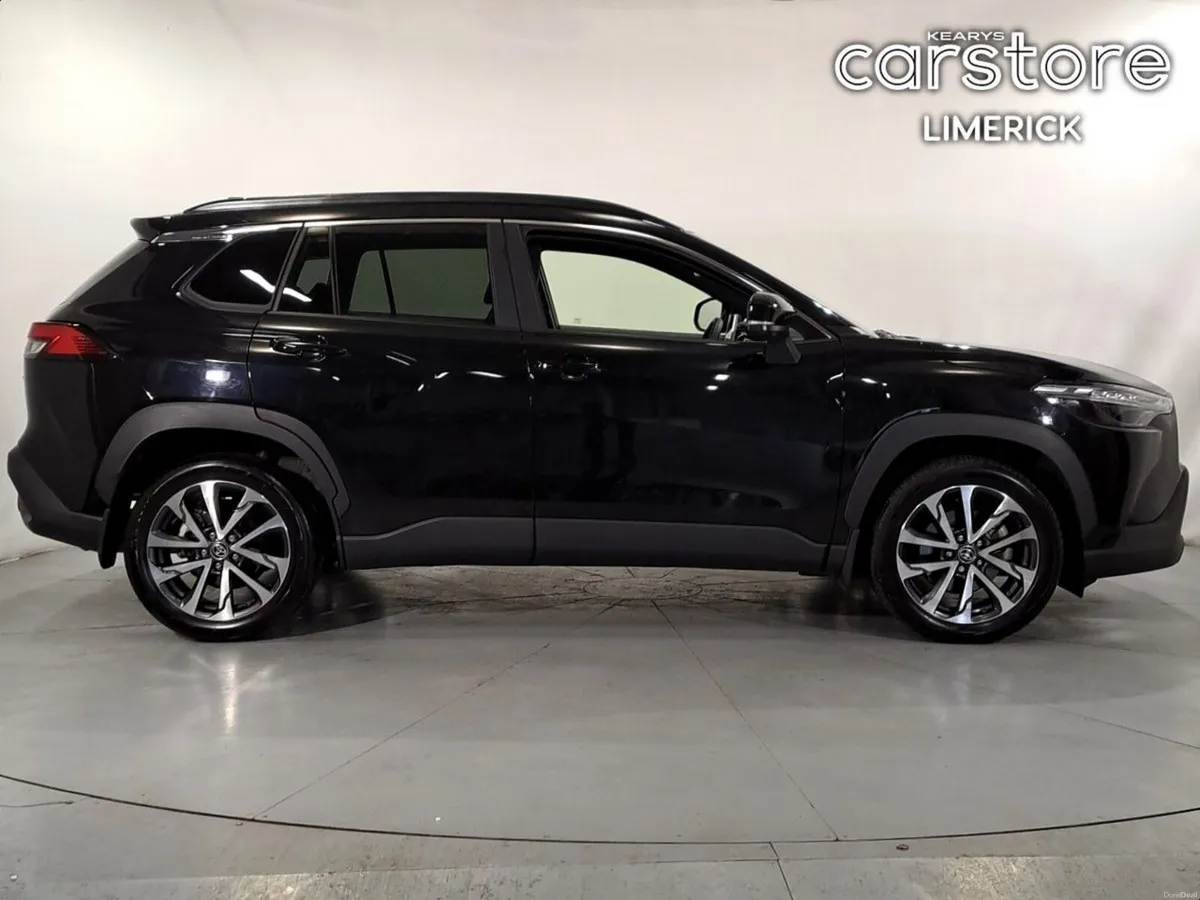 Toyota Corolla Cross 1.8 Hybrid Luna Hatchback - Image 2