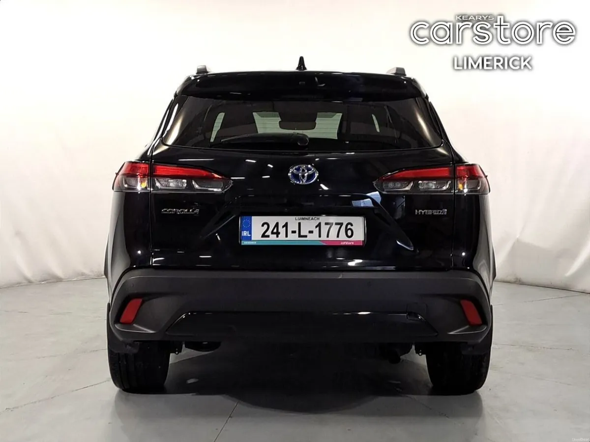 Toyota Corolla Cross 1.8 Hybrid Luna Hatchback - Image 4