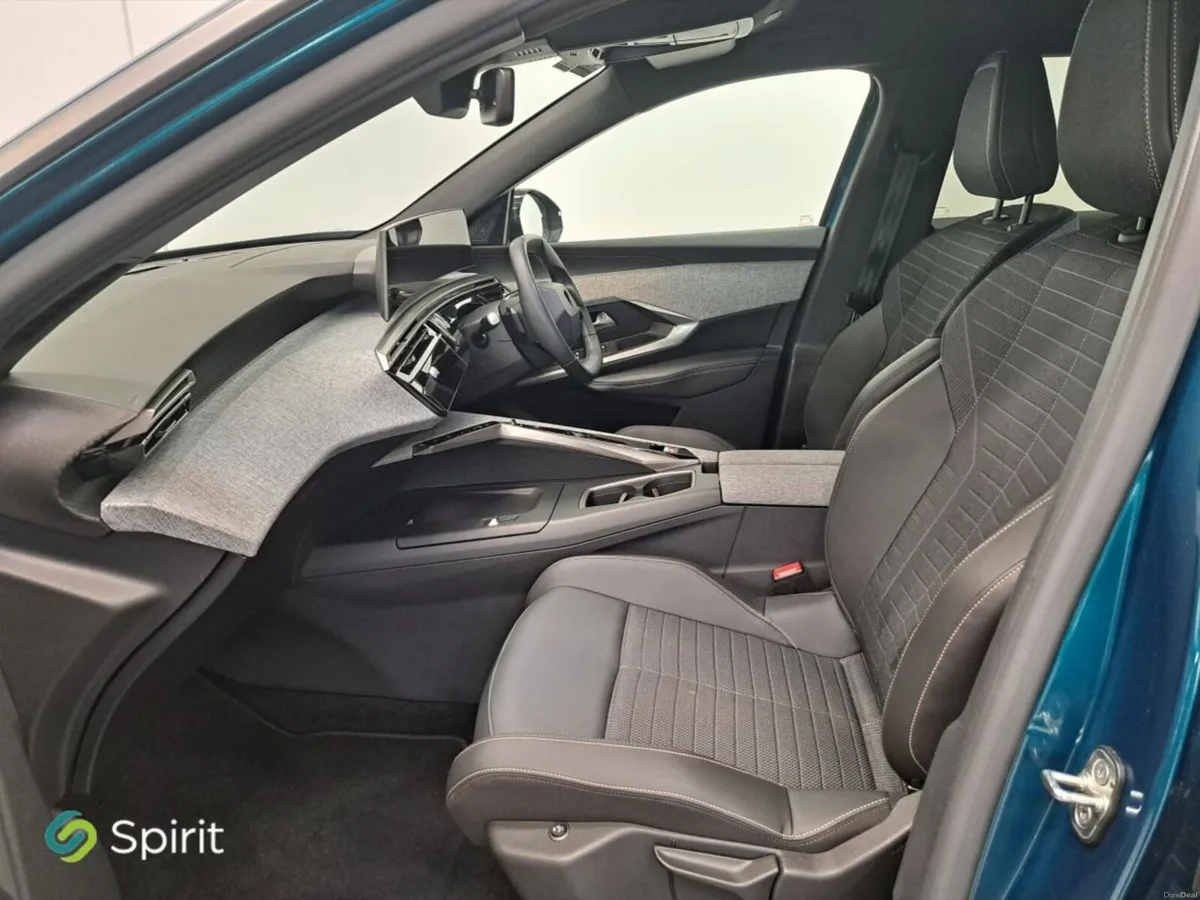 Peugeot 3008 1.2 Allure MHEV 136HP*Call Andrew 086 - Image 4