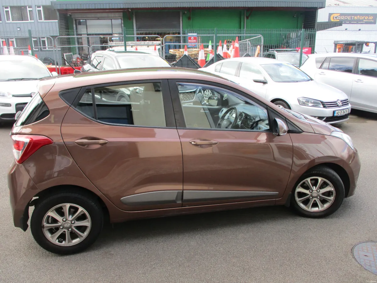Hyundai i10 DELUX  2016 - Image 3
