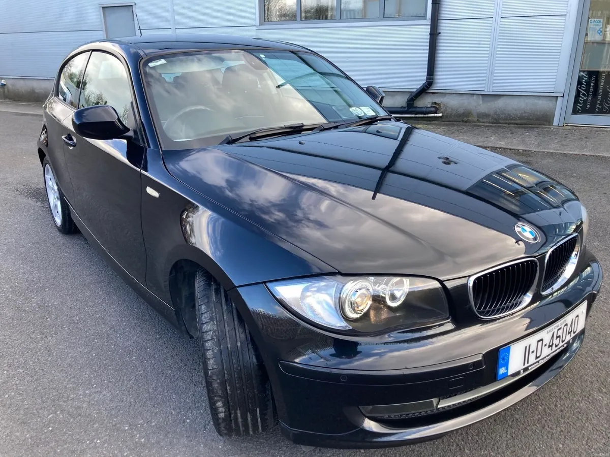 BMW 118i SE Hatchback - Image 1