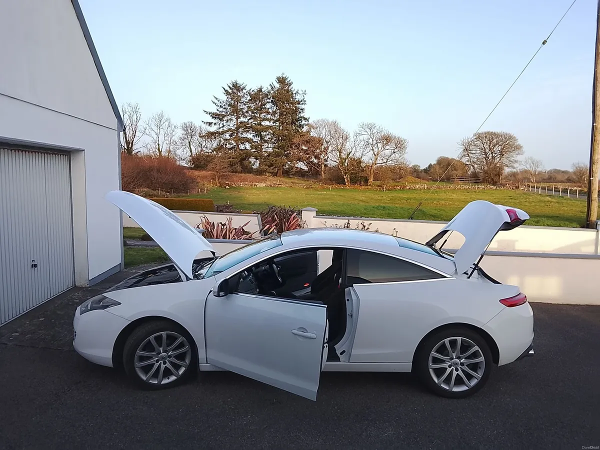 Renault Laguna *Coupé 2.0dci TomTom - Image 1