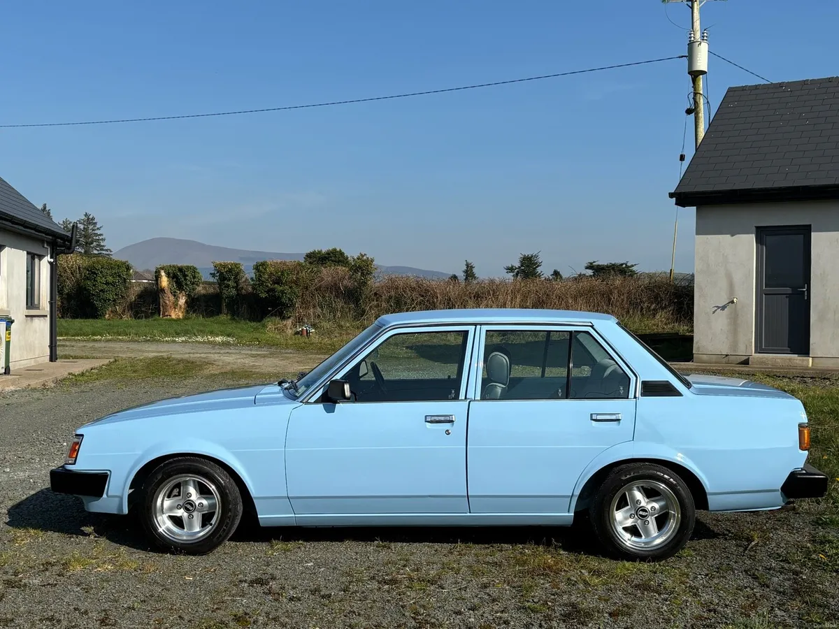 Toyota Corolla KE70 - Image 3