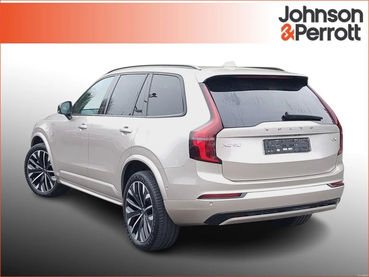 Volvo XC90 T8 455 bhp AWD Plus Dark - Image 3