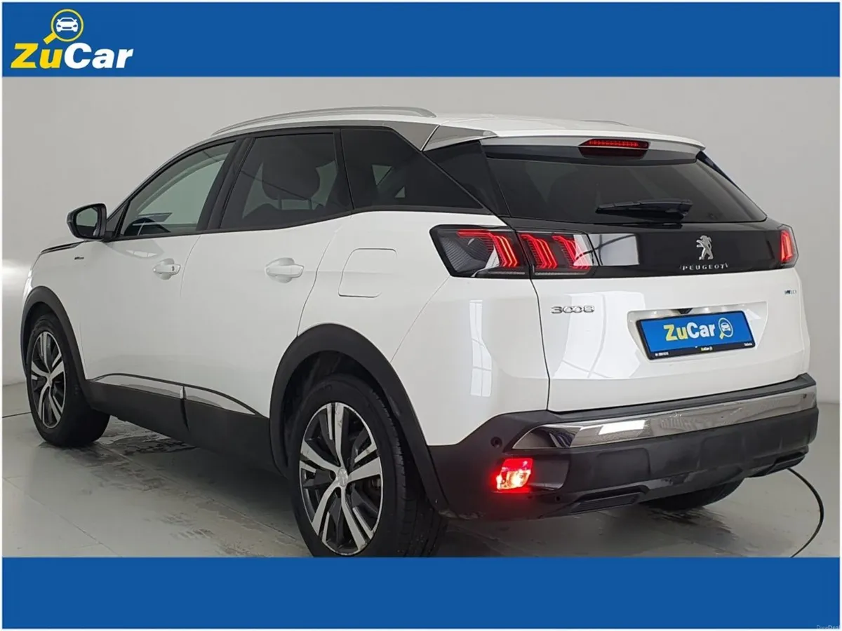 Peugeot 3008 HYBRID2 PHEV 225bhp Allure - Image 4