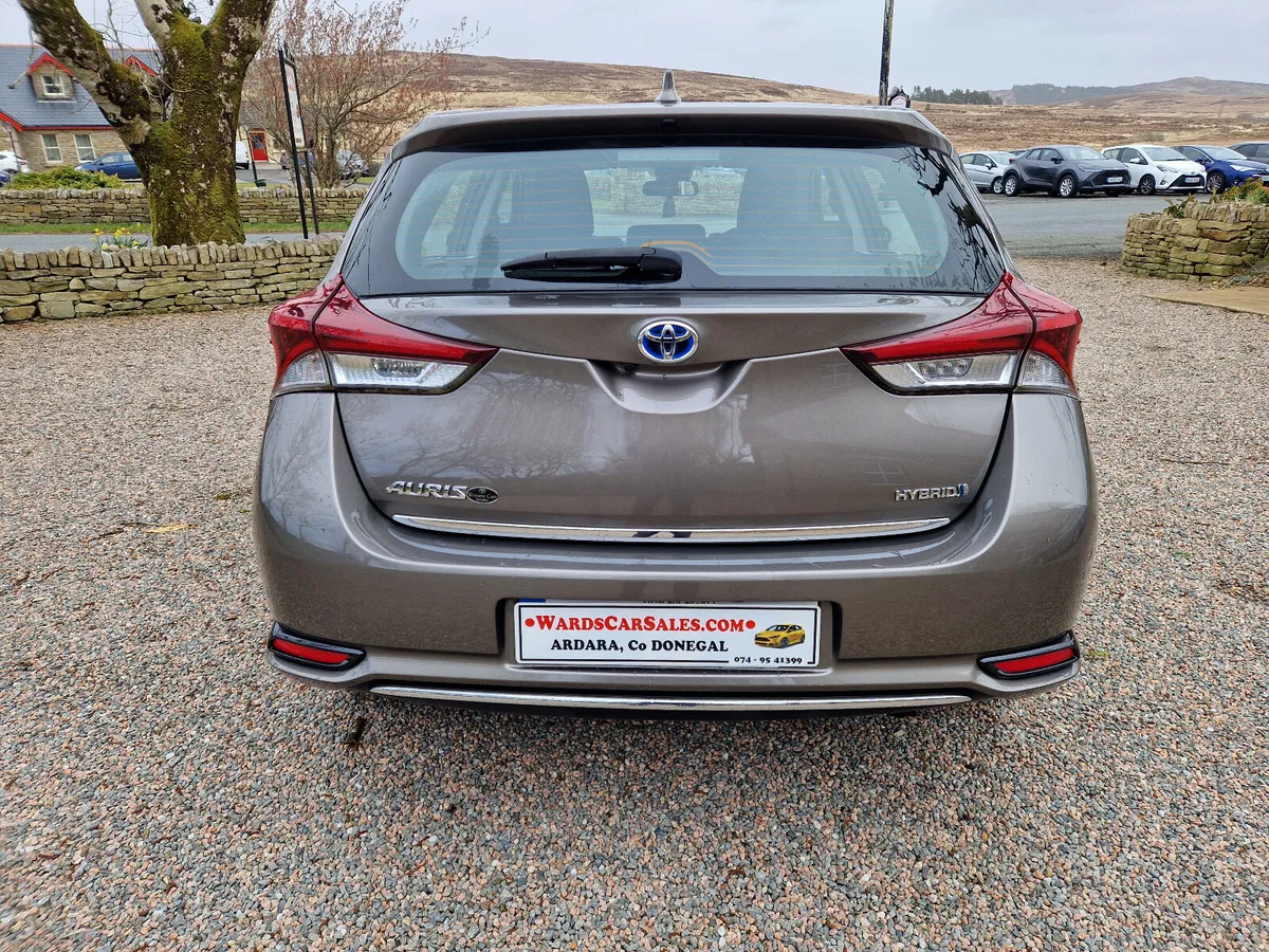Toyota Auris 2018 - Image 3